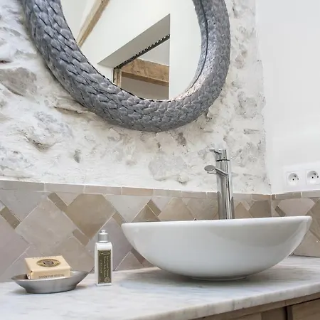 Vakantiehuis Maison Du Village By Antibes-rental *